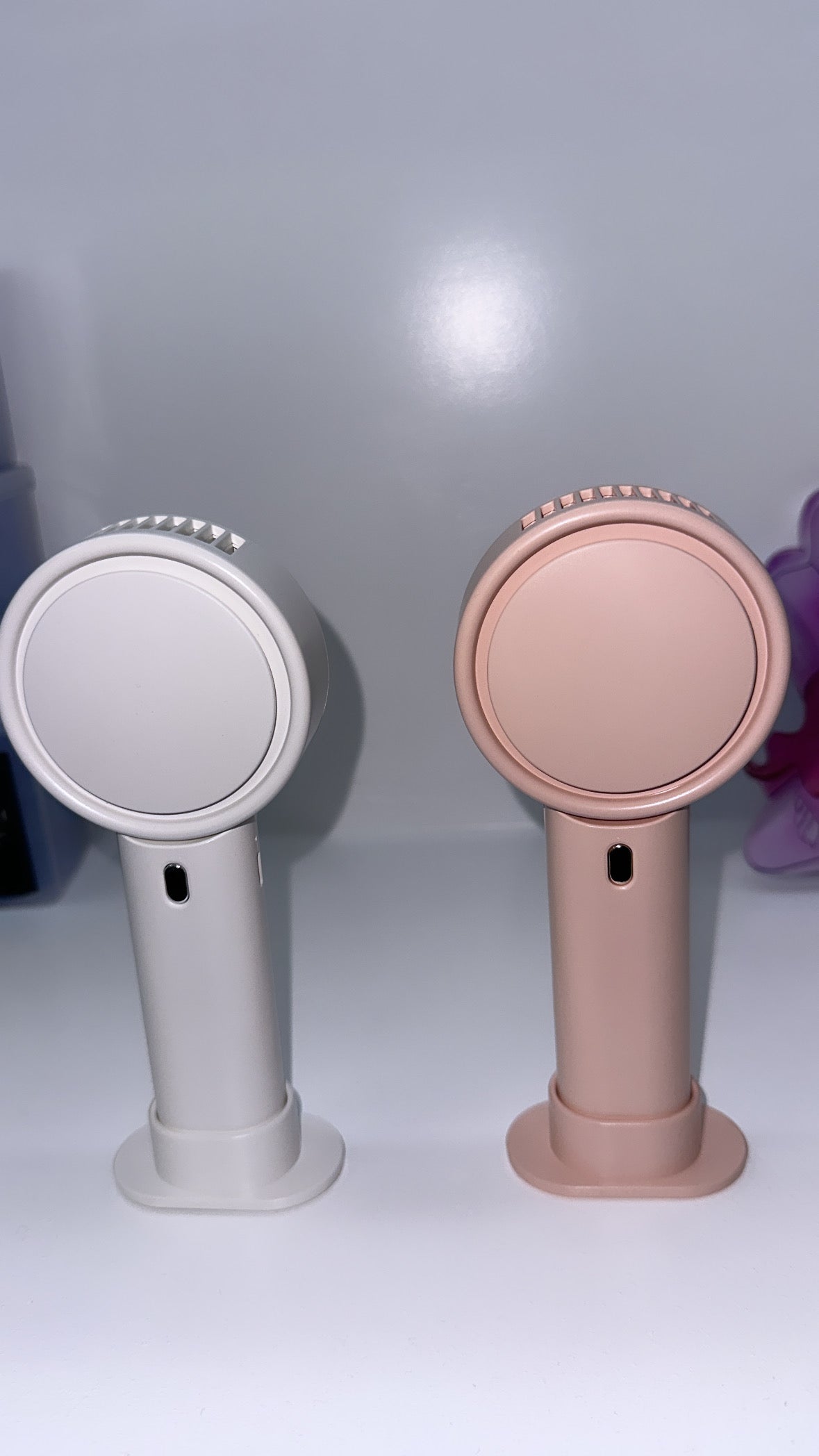 Bladeless lash fan