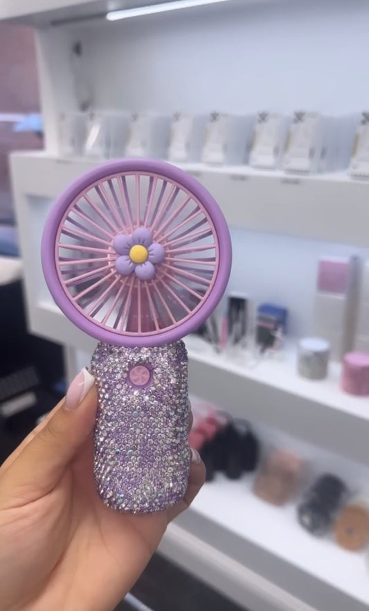 Flower lash fan 🌼